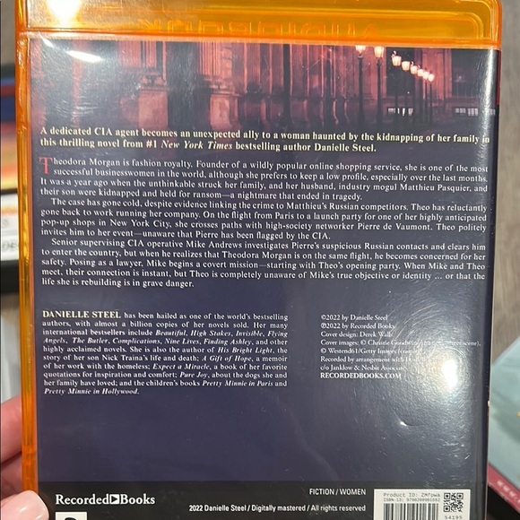 Bundle-7 Danielle Steel Audiobook CDs- Suspects, The Right Time, Betrayal, Rogue - Picture 14 of 16